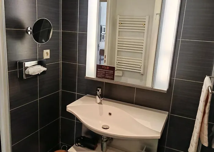 Au Pied De L'orne Кан